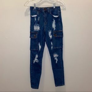 Blue distressed skinny jeans w/ pockets